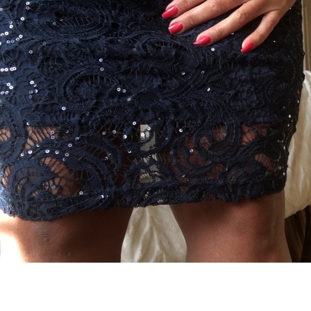 Dress - Picture 4 of 5